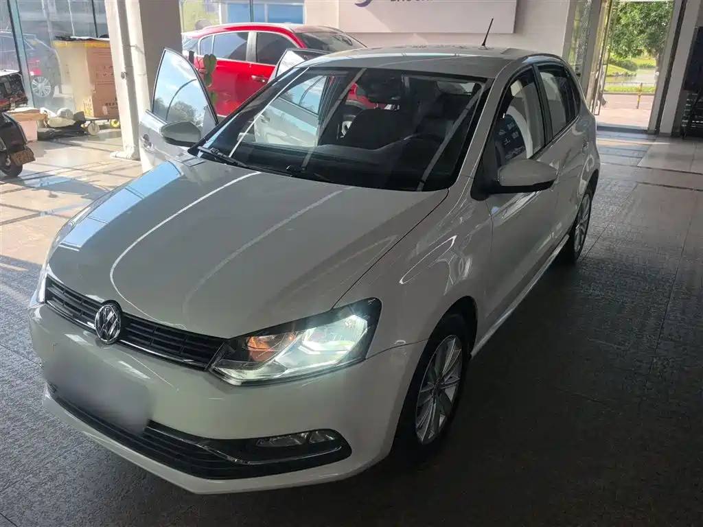 Volkswagen Polo 2015