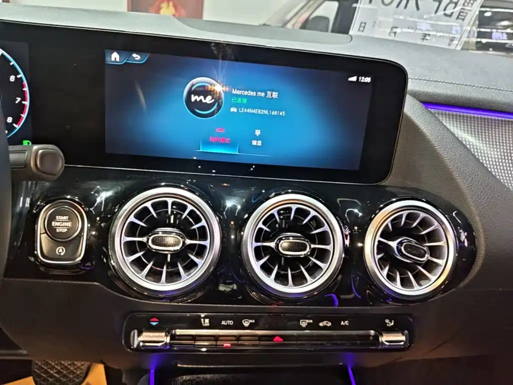 Mercedes-Benz GLA — миниатюра 13