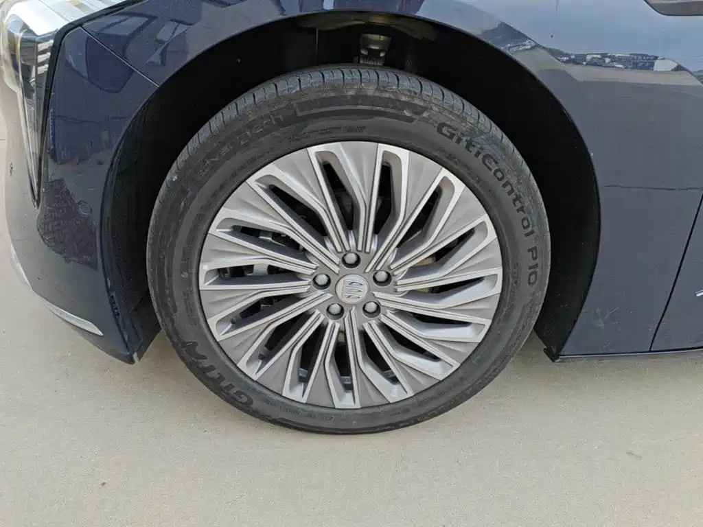 Buick Electra L7 — миниатюра 23