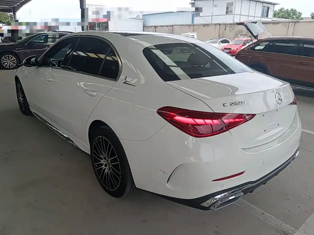 Mercedes-Benz C-Class — миниатюра 5