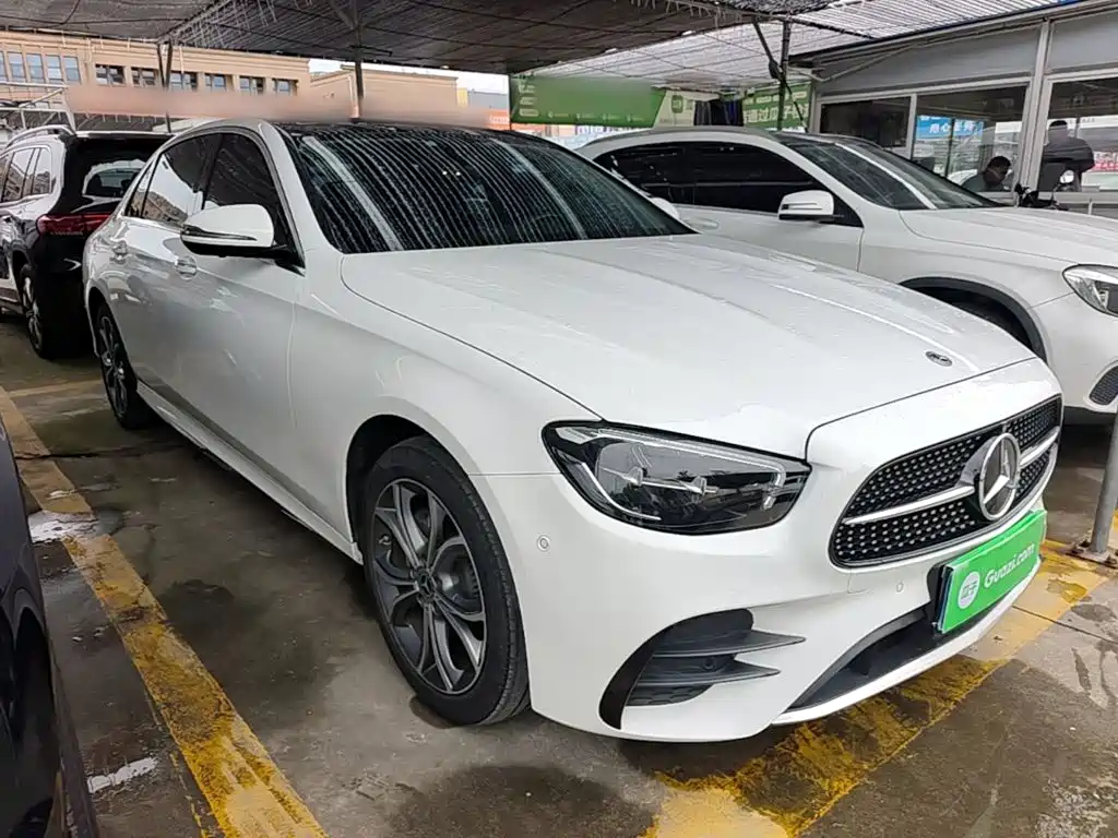 Mercedes-Benz E-Class — миниатюра 4