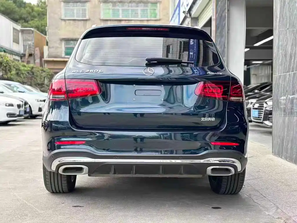 MERCEDES-BENZ GLC