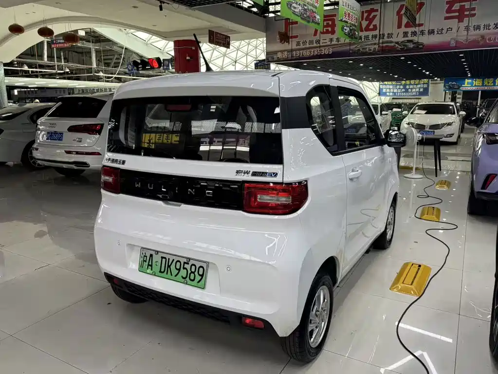 Wuling MINIEV — миниатюра 9