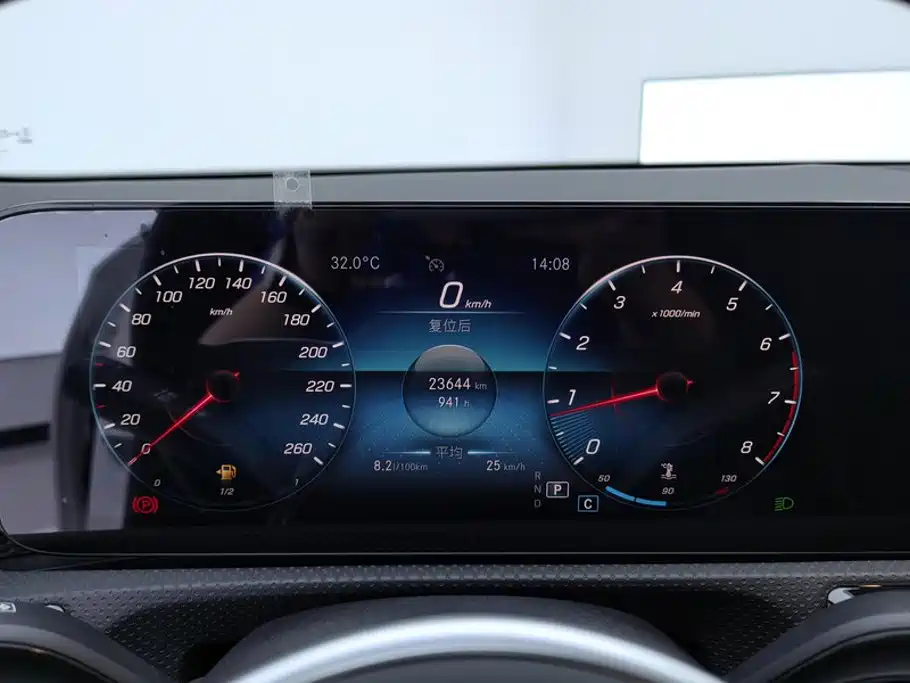 Mercedes-Benz A-Class — миниатюра 14