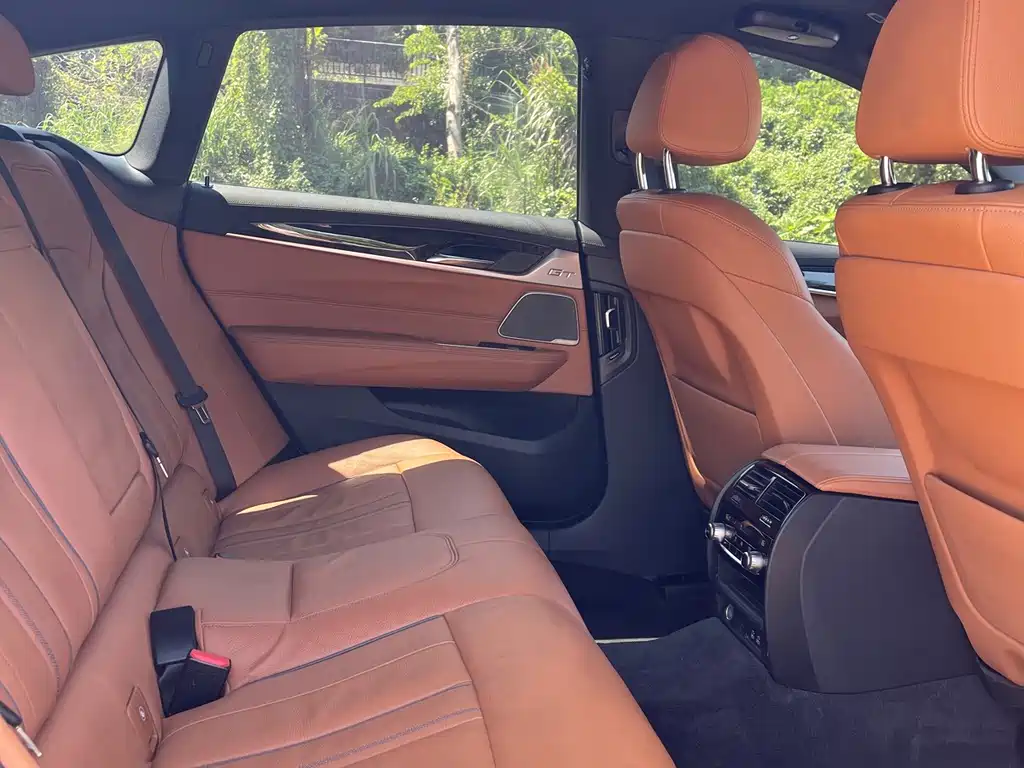 BMW 6 Series GT — миниатюра 15