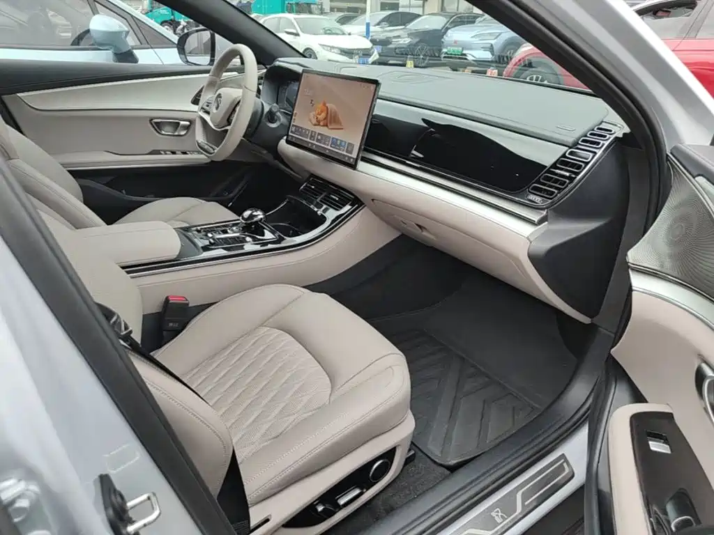 BYD Han — миниатюра 25
