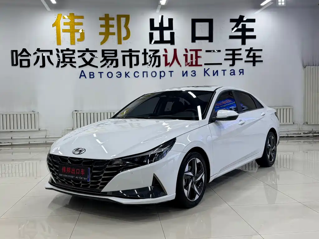 Hyundai Elantra 2022 1.5L CVT LUX Premium Edition