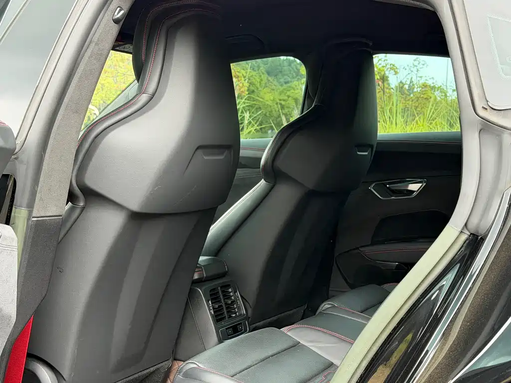 Audi e-tron GT — миниатюра 7