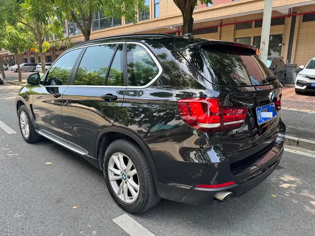 BMW X5 (Import) — миниатюра 3