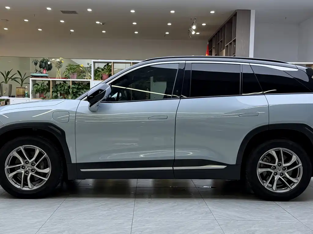 NIO ES6 — миниатюра 3
