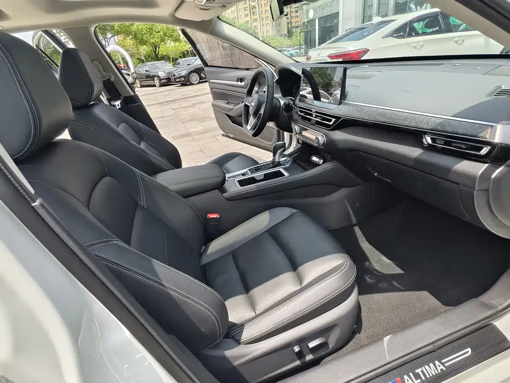 Nissan Teana — миниатюра 12