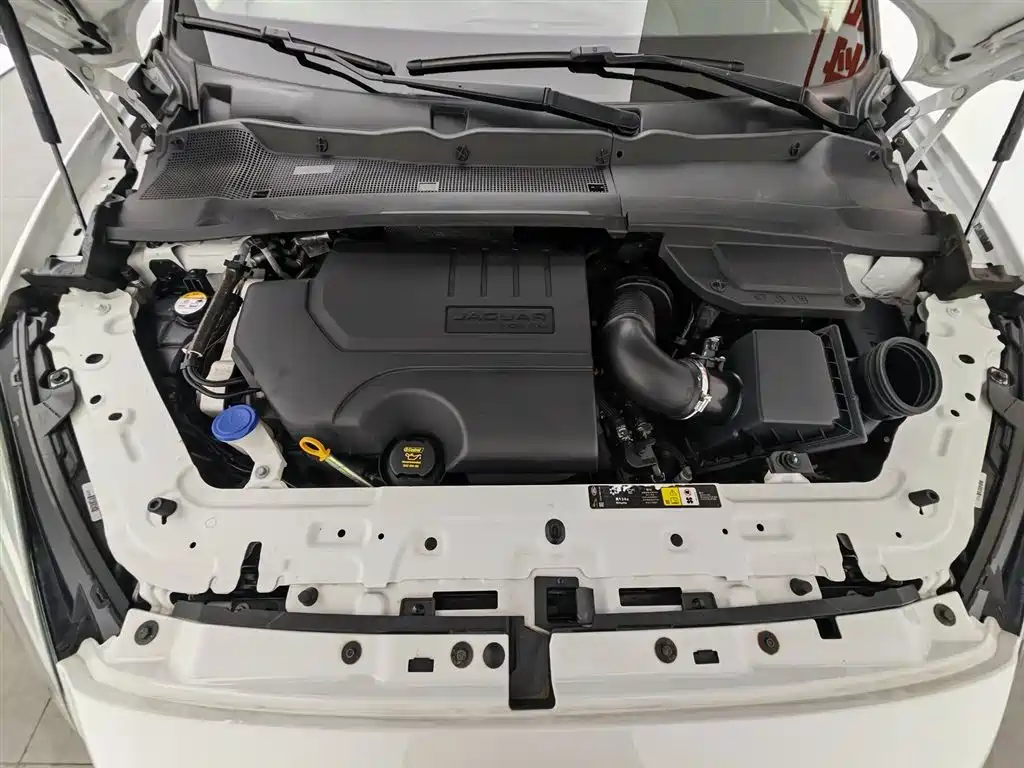 Jaguar E-Pace 2018 P200 VI