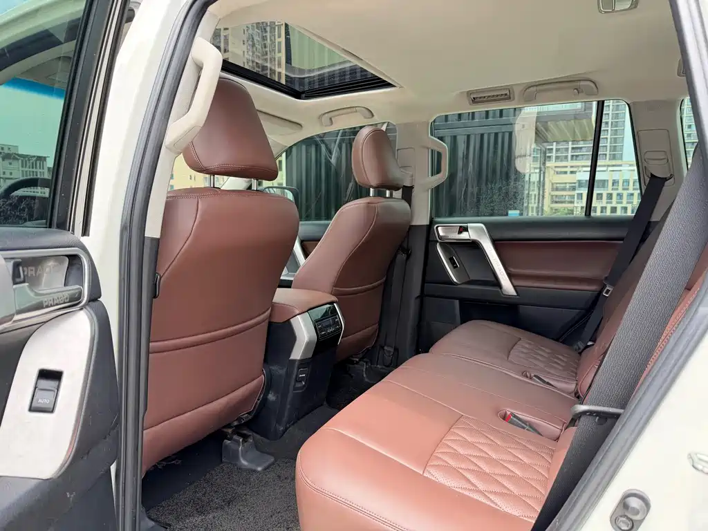 Toyota Prado — миниатюра 6