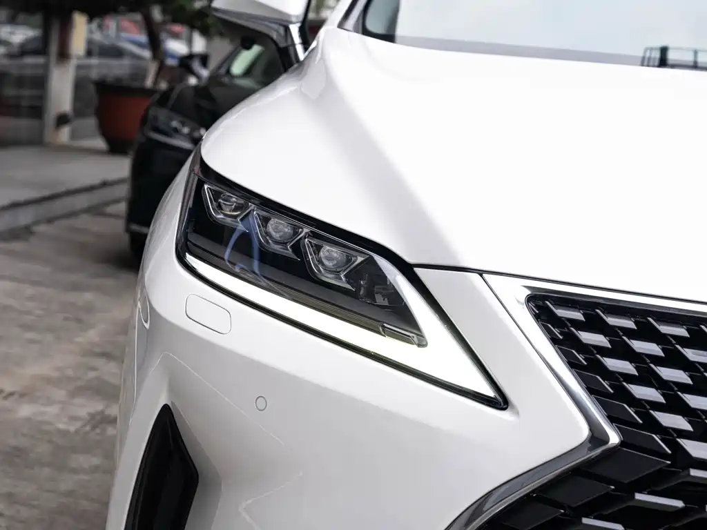 Lexus RX — миниатюра 6