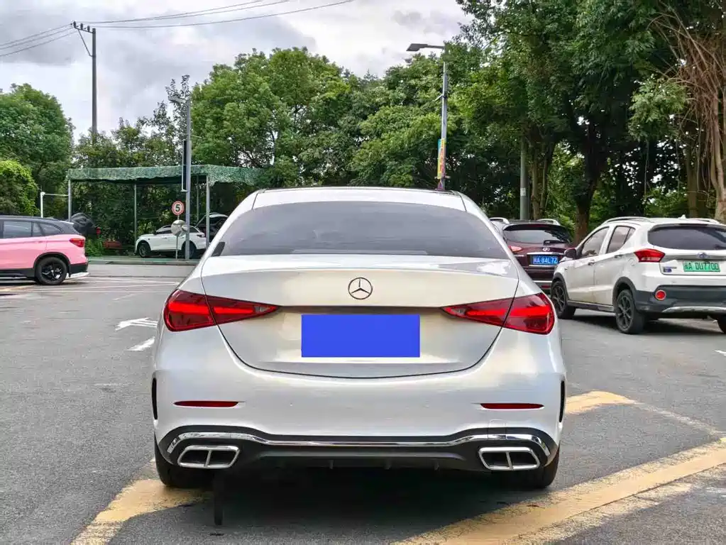 Mercedes-Benz C-Class — миниатюра 4