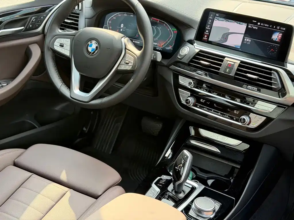 BMW X3 — миниатюра 8