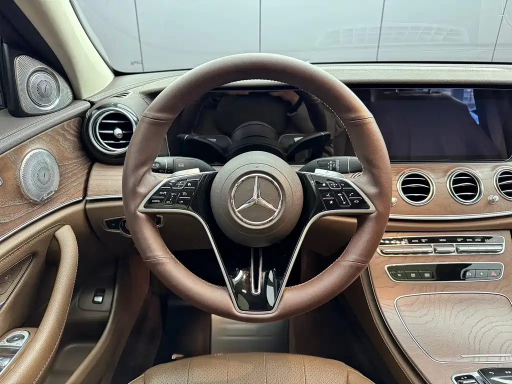 Mercedes-Benz E-Class E 2023 E 300 L Luxury