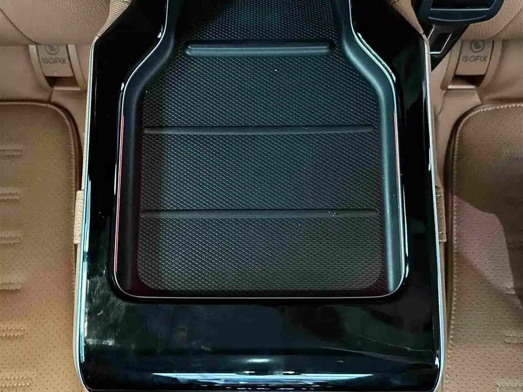 Mercedes-Benz GLC — миниатюра 23