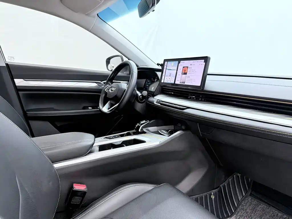 Geely L HiP — миниатюра 9