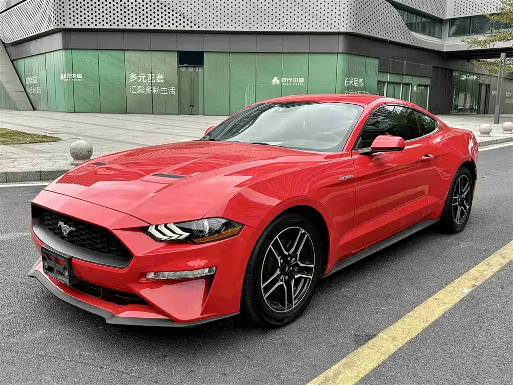 FORD MUSTANG