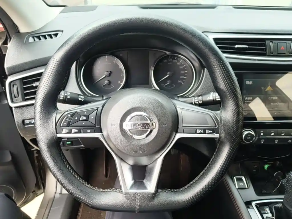 Nissan Qashqai — миниатюра 11