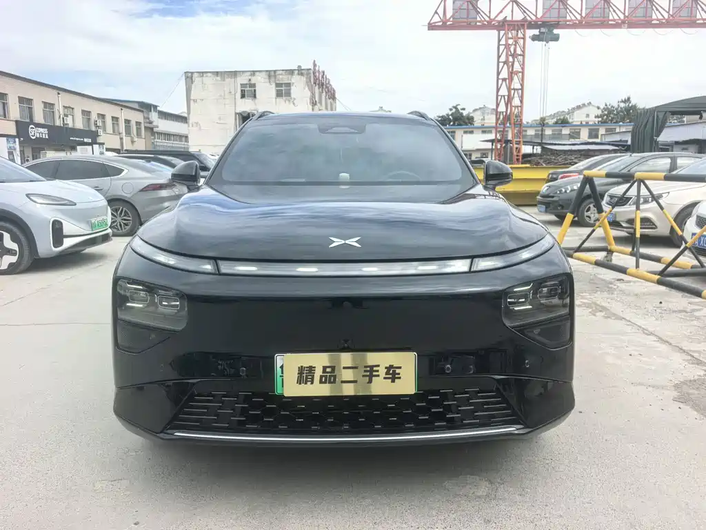 XPeng G9 — миниатюра 2