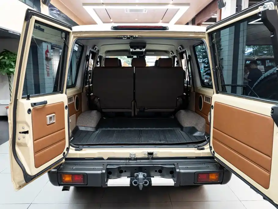 Toyota Land Cruiser — миниатюра 20