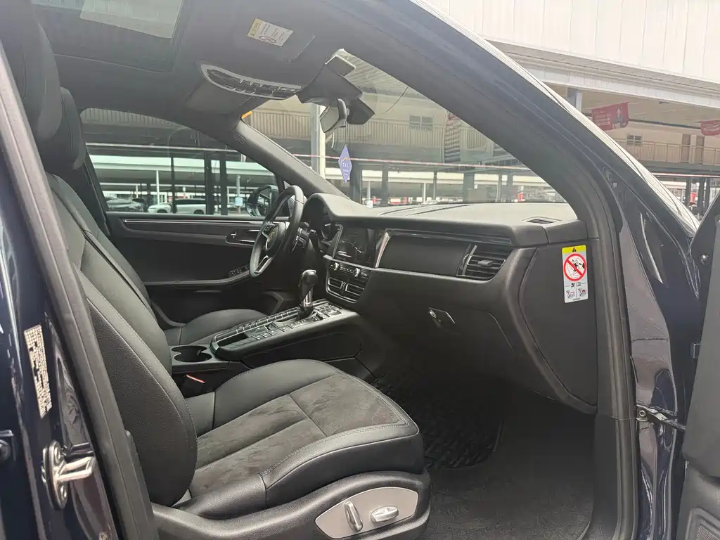 Porsche Macan — миниатюра 21
