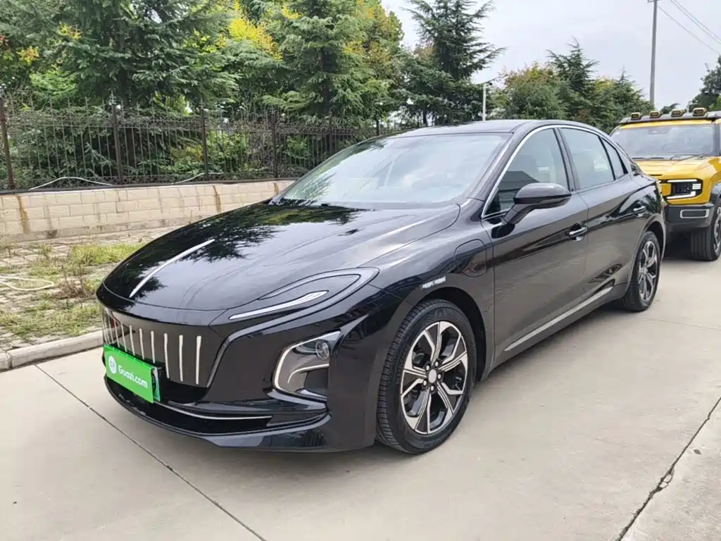 Hongqi Hongqi E-QM5 — миниатюра 2