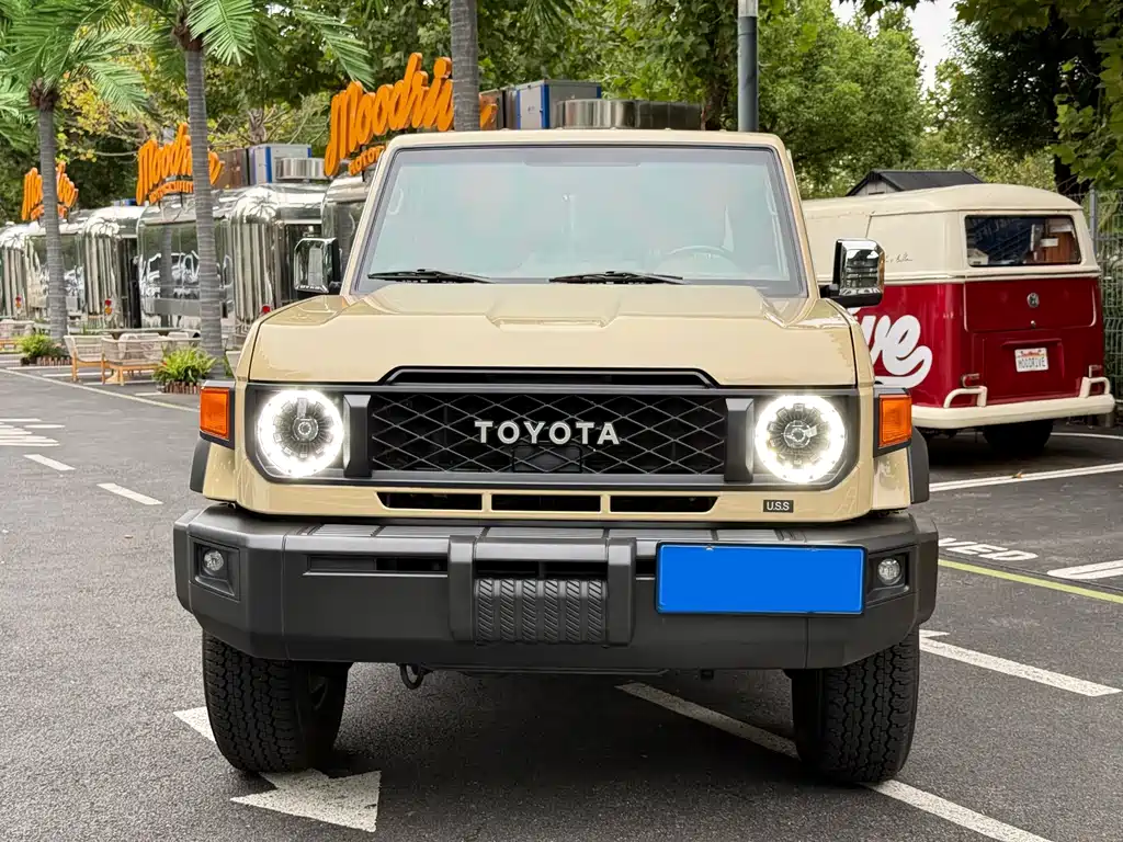 Toyota Land Cruiser — миниатюра 2