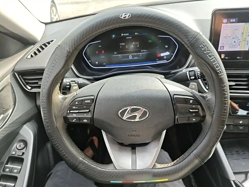 Hyundai Fista EV — миниатюра 7