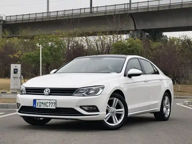 VOLKSWAGEN LINGDU 2018