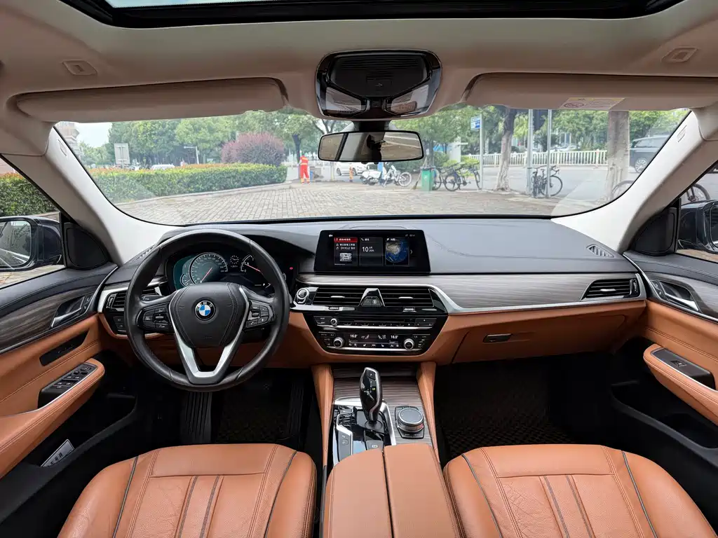 BMW 6 Series GT — миниатюра 8