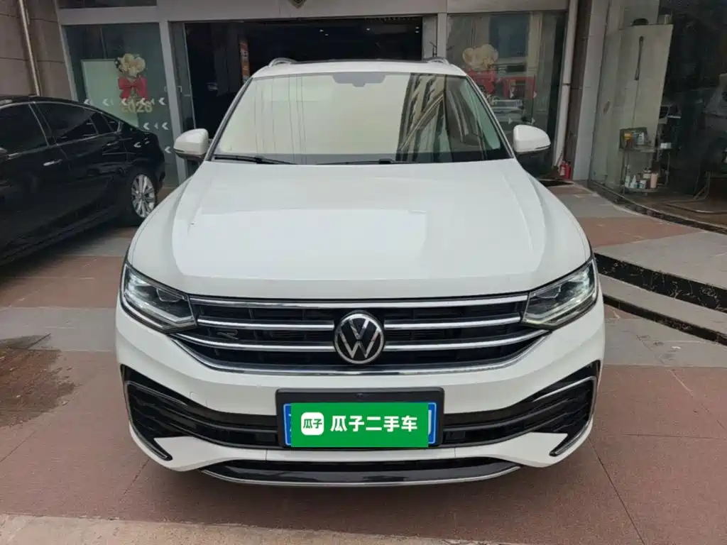 Volkswagen Tiguan L — миниатюра 3