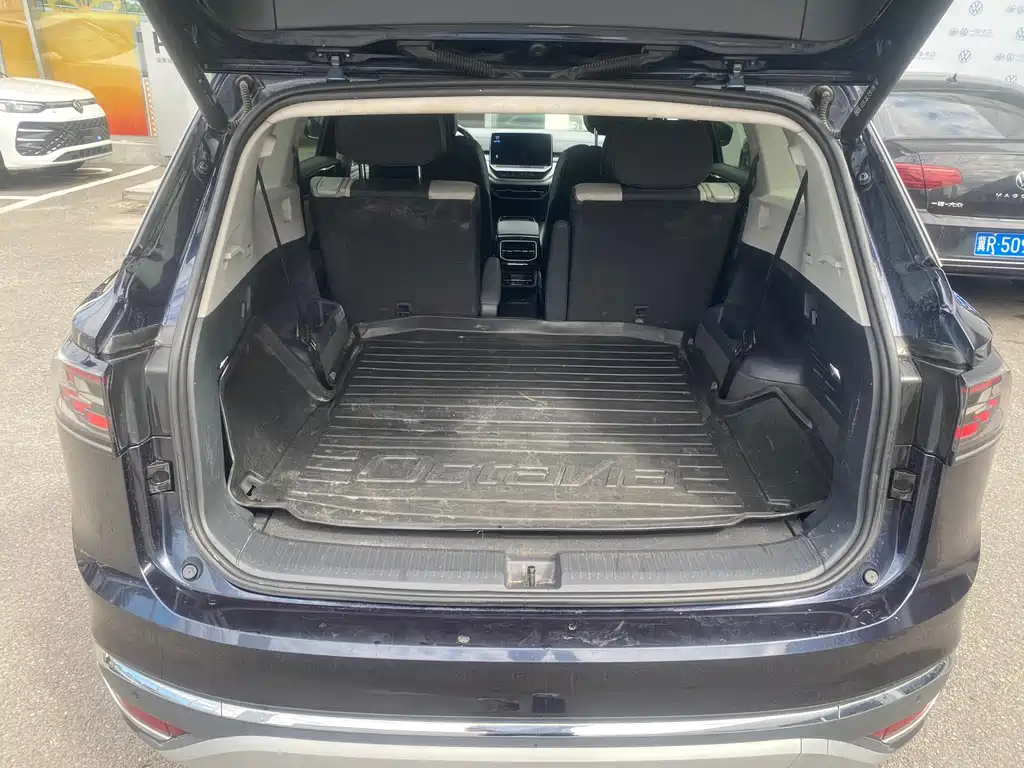 Volkswagen ID.6 Crozz — миниатюра 12