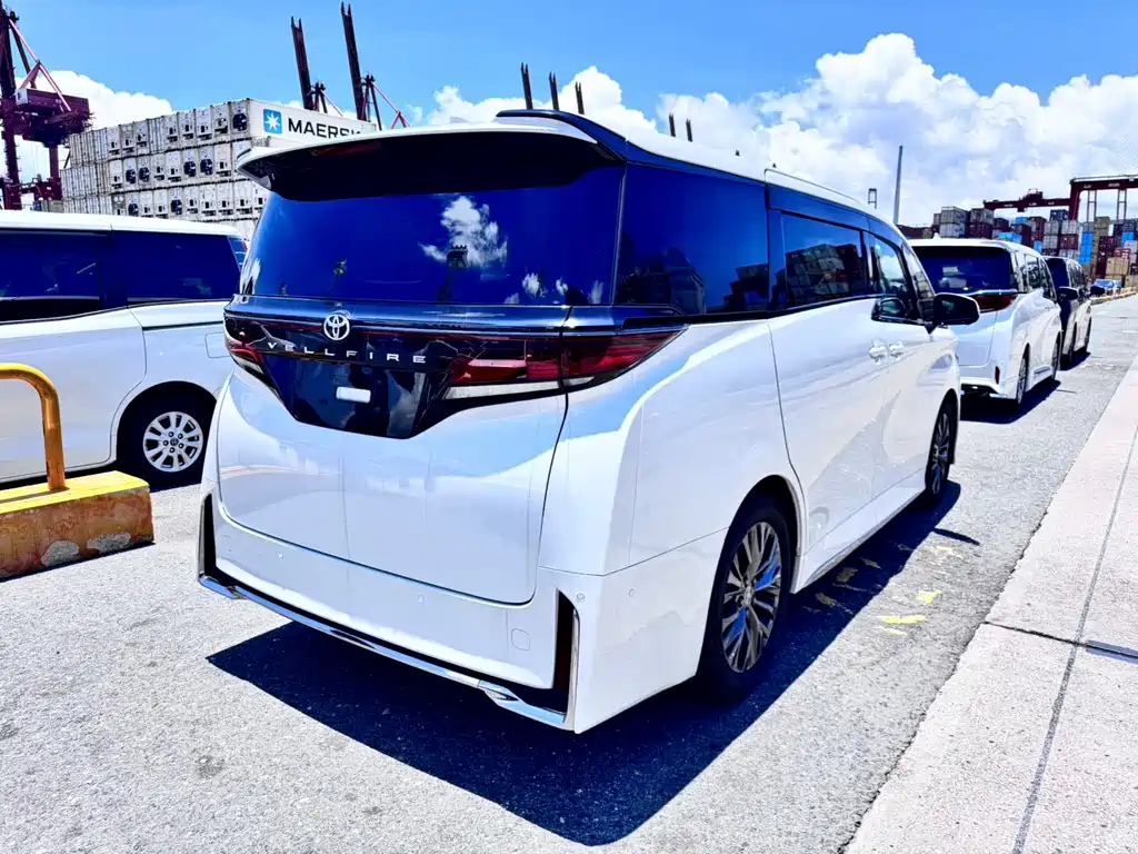 Toyota Vellfire — миниатюра 3