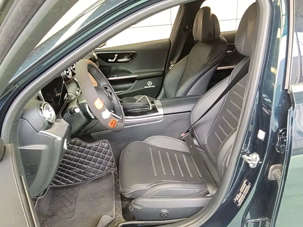 Mercedes-Benz C-Class — миниатюра 15