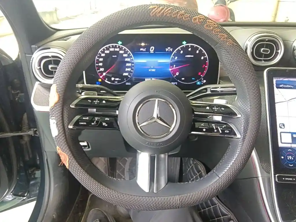 Mercedes-Benz C-Class — миниатюра 11