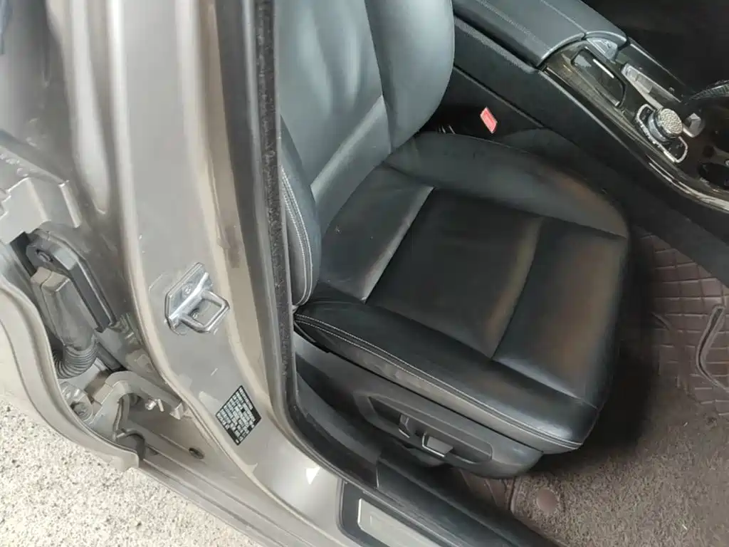 BMW 5 Series — миниатюра 25