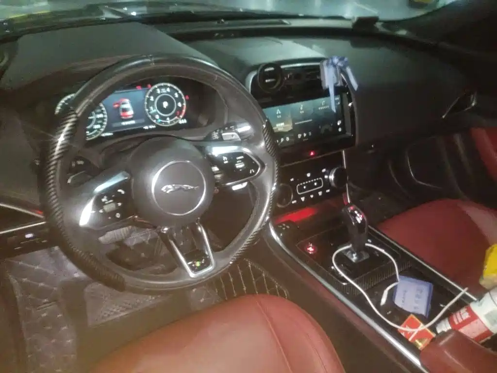 Jaguar XEL — миниатюра 5