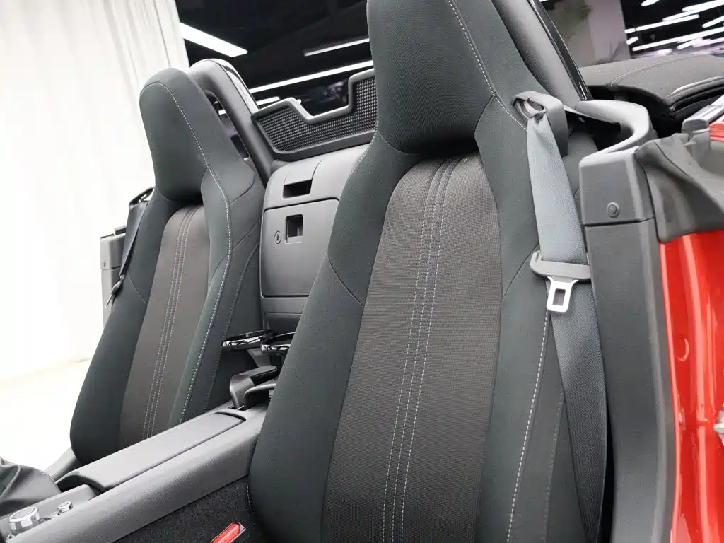 Mazda MX-5 — миниатюра 4