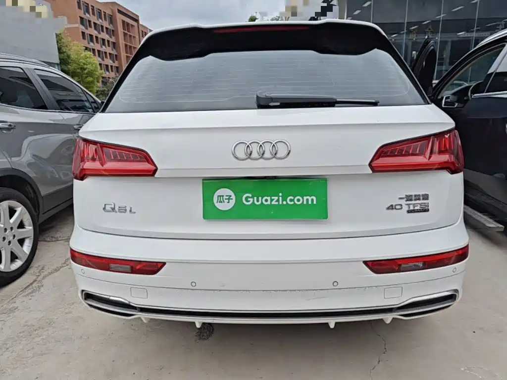Audi Q5L — миниатюра 6