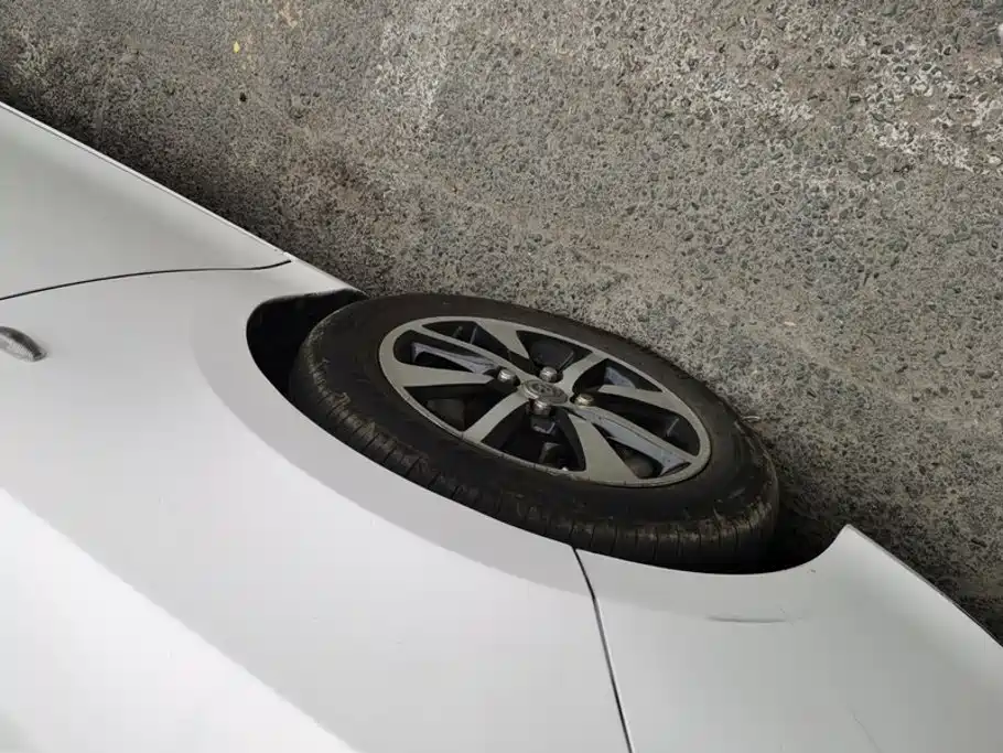 Toyota Yaris L — миниатюра 6