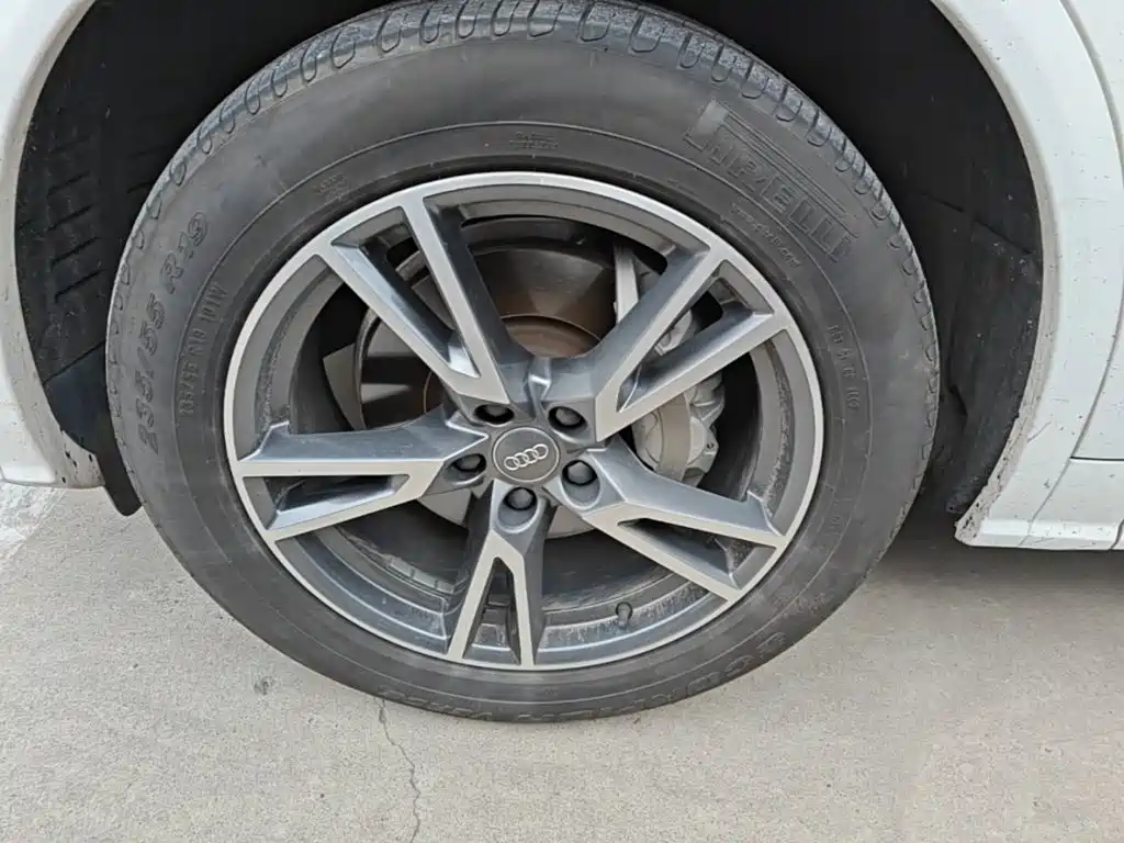 Audi Q5L — миниатюра 23