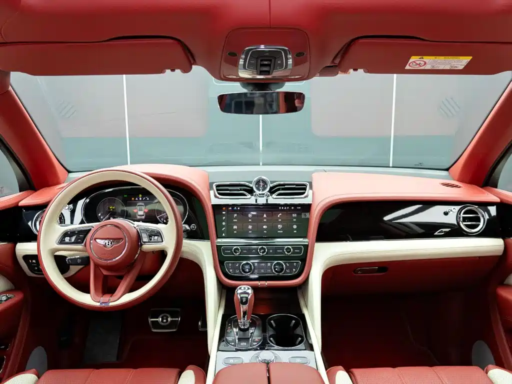 Bentley Bentayga — миниатюра 14