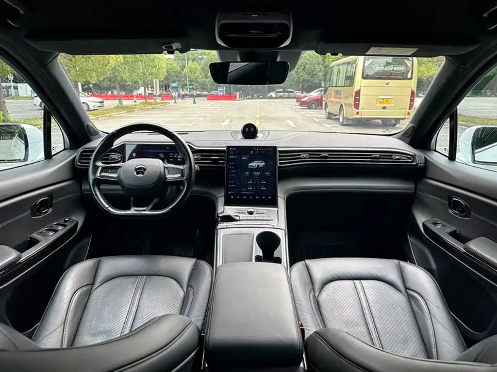 NIO EC6 — миниатюра 10