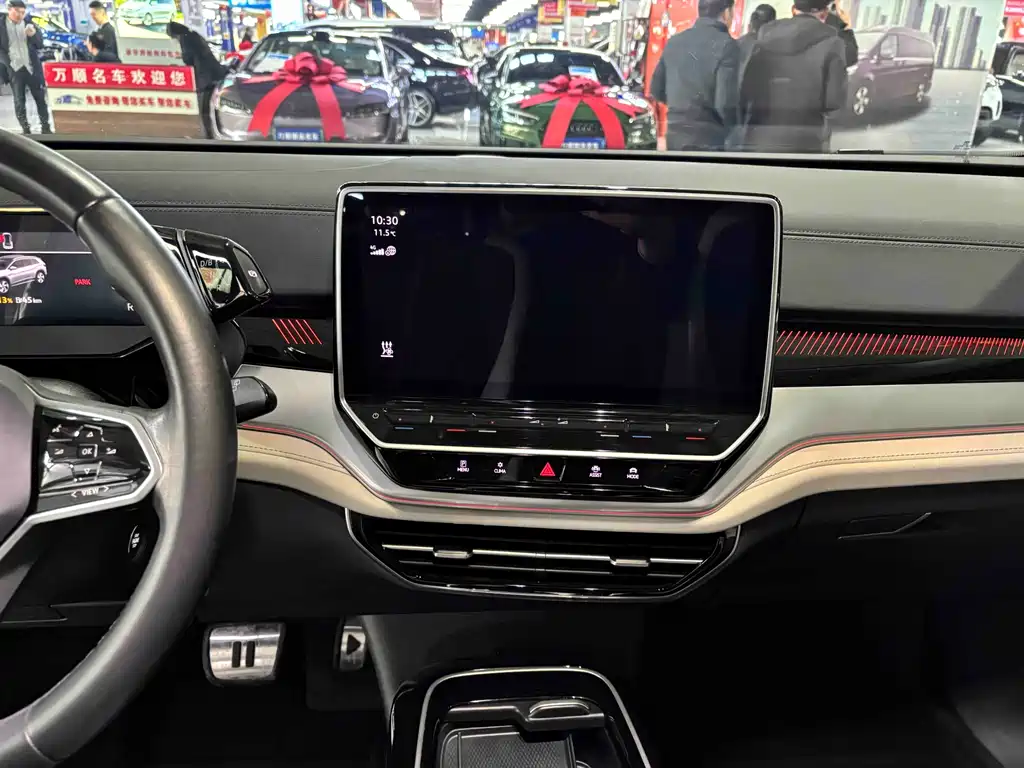 VOLKSWAGEN ID.6 CROZZ