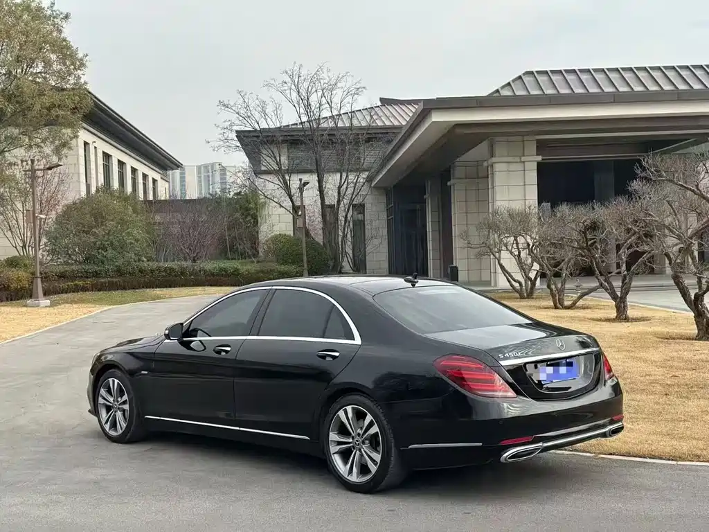 MERCEDES-BENZ S CLASS