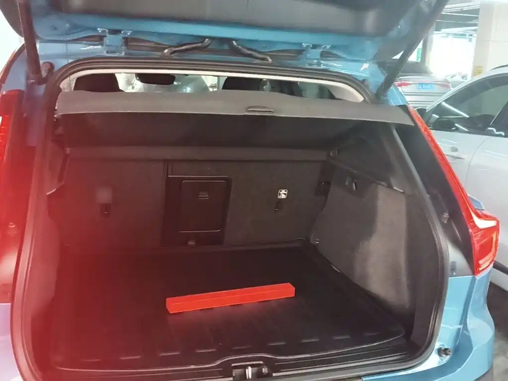 Volvo XC40 — миниатюра 19