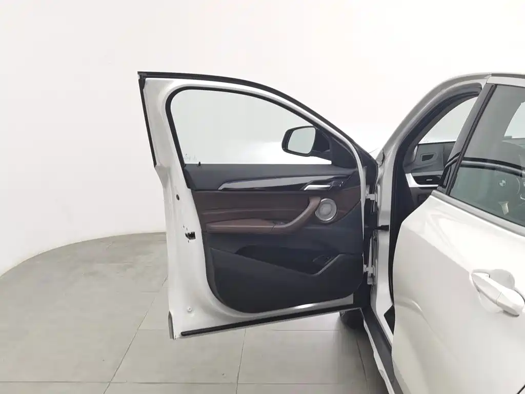 BMW X2 — миниатюра 8